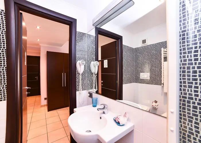 בית הארחה Seven Kings Relais 3*