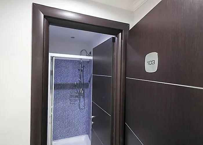 בית הארחה Seven Kings Relais